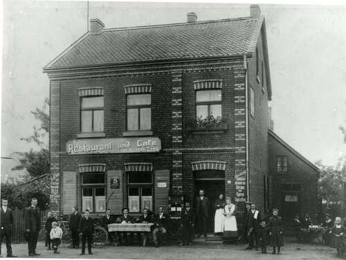 Restaurant und Café Heinrich Zass (später: Haus Hagelkreuz) an der Opladener Straße um 1904